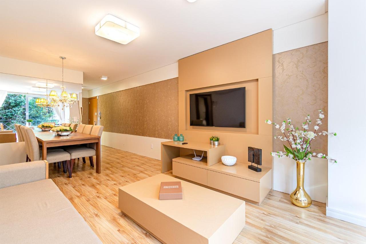 Rosa Apartamento Luxo No Centro Gramado Apartment ภายนอก รูปภาพ