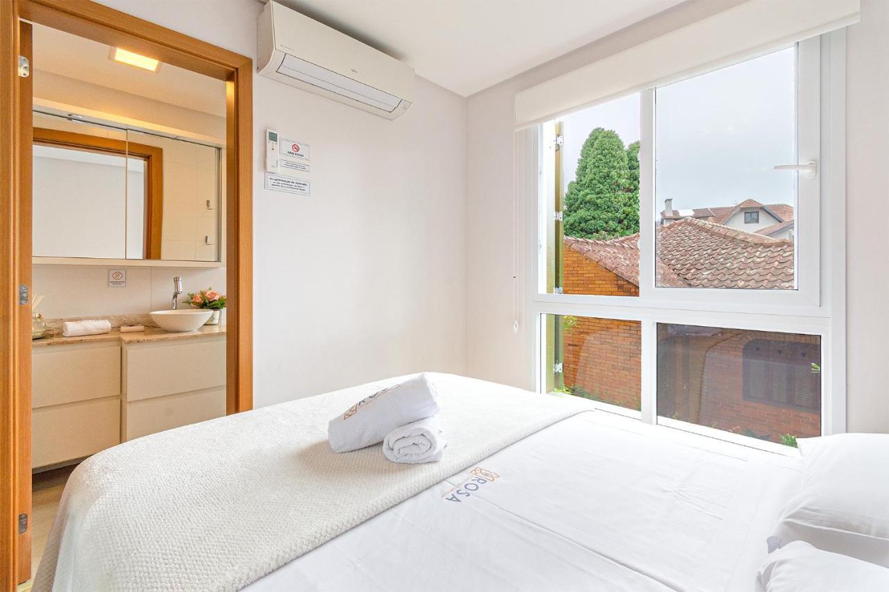 Rosa Apartamento Luxo No Centro Gramado Apartment ภายนอก รูปภาพ
