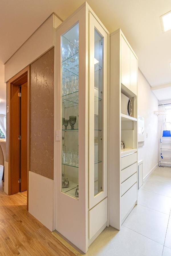 Rosa Apartamento Luxo No Centro Gramado Apartment ภายนอก รูปภาพ