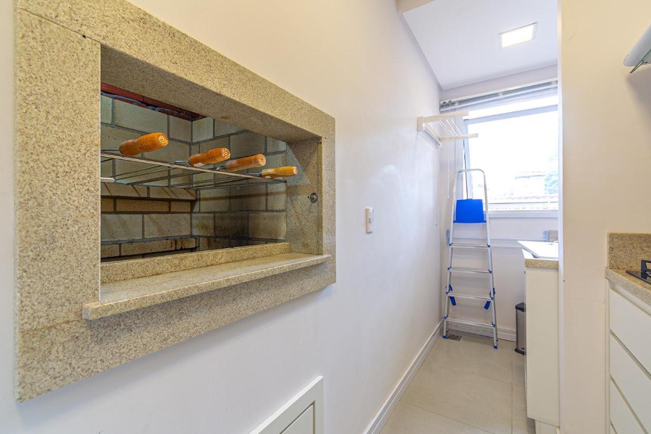 Rosa Apartamento Luxo No Centro Gramado Apartment ภายนอก รูปภาพ